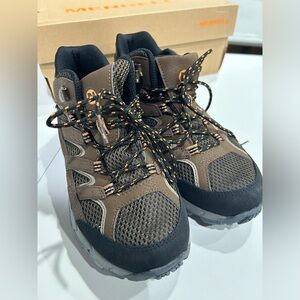 Merrell Kids Size 5.5 W Wide Moab 2 Mid Waterproof Hiking Boots Brown NWT Earth